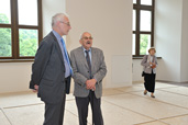 Simbolinio Valdovų rūmų atidarymo iškilmėse su profesoriumi Jerzy Lileyko (2009 m. liepa)
